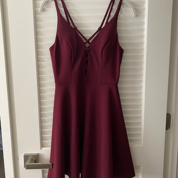 speechless maroon dress